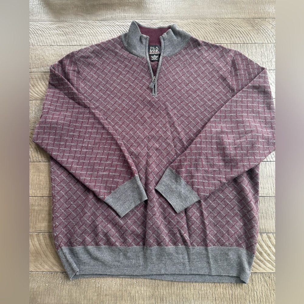 Jos. A. Bank Men’s Maroon and Gray Quilted Zip Up Sweater